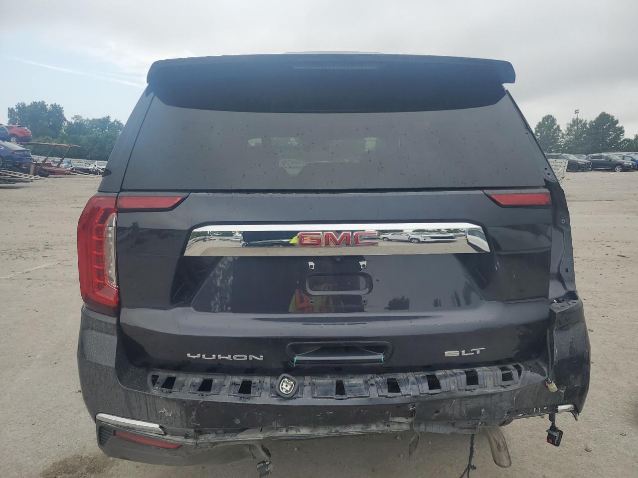 2023 GMC Yukon Slt - Image 6