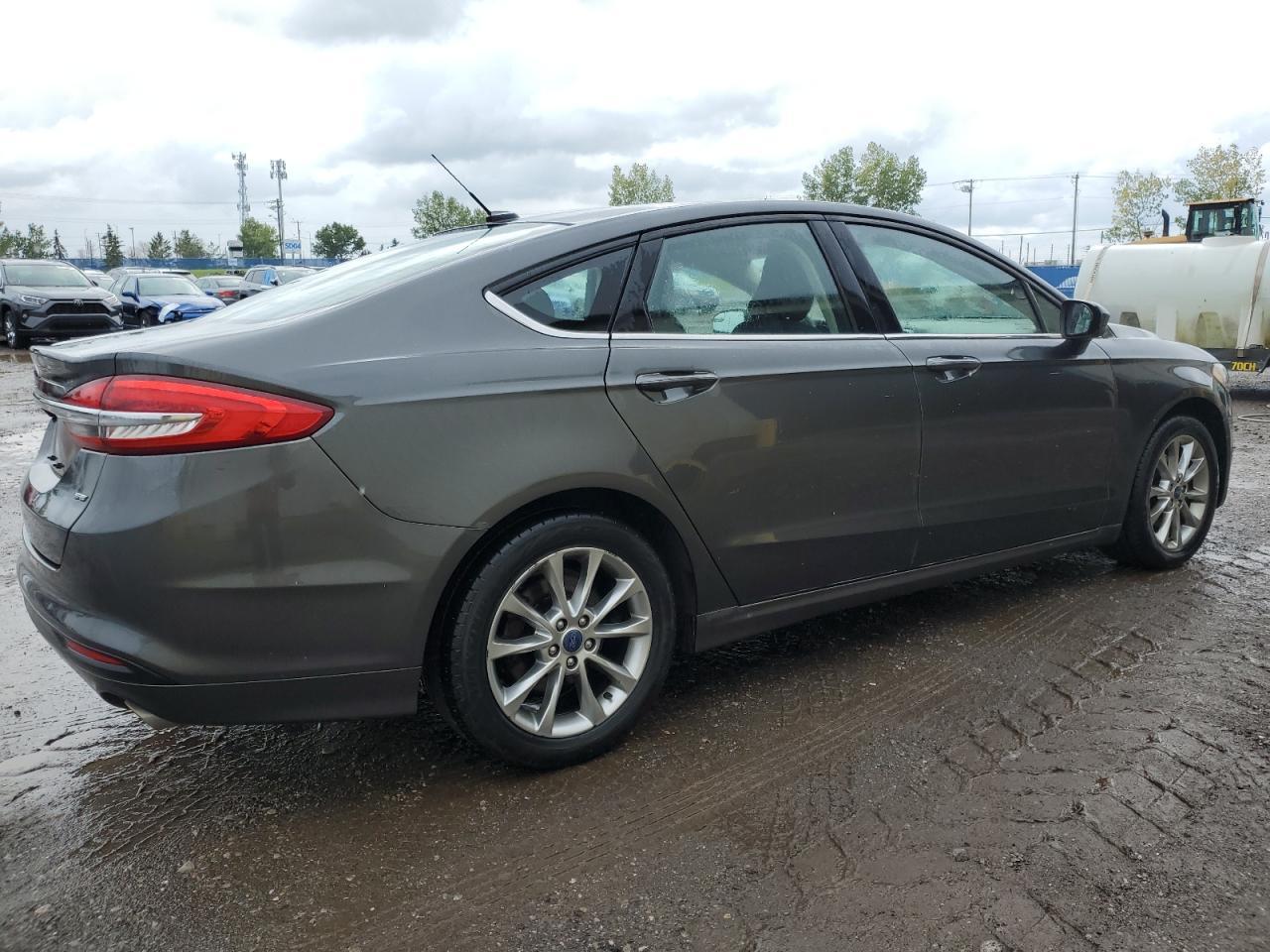 2017 Ford Fusion Se - Фото 3