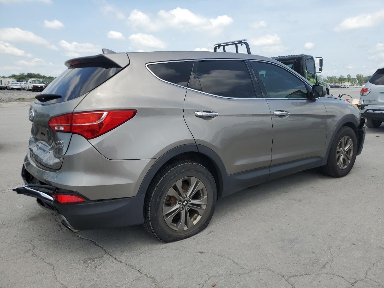 2015 Hyundai Santa Fe Sport - Image 3