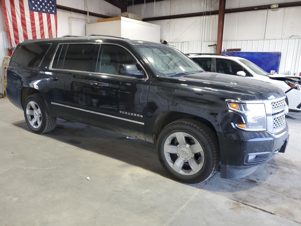 2017 Chevrolet Suburban K1500 Lt - Фото 4