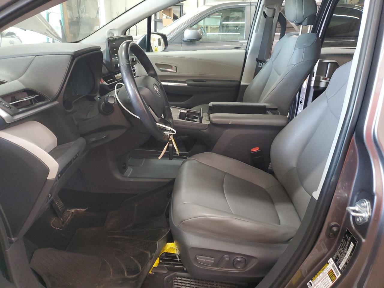 2021 Toyota Sienna Xle - Фото 7