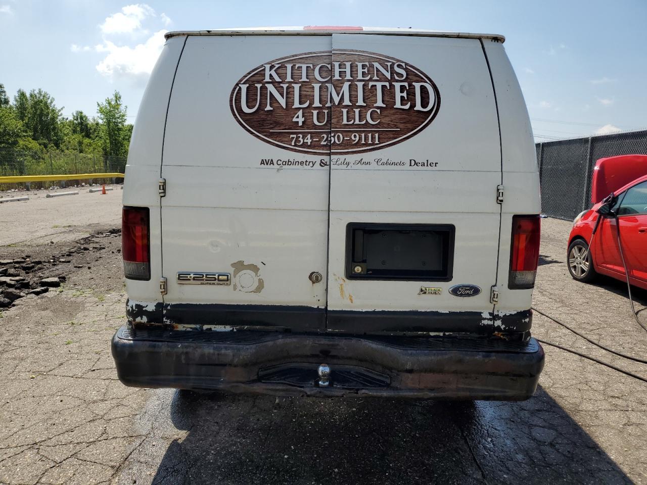 2009 Ford Econoline E250 Van - Фото 6