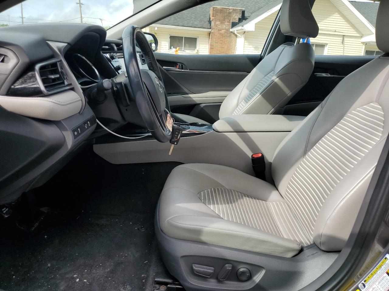 2020 Toyota Camry Se - Image 7