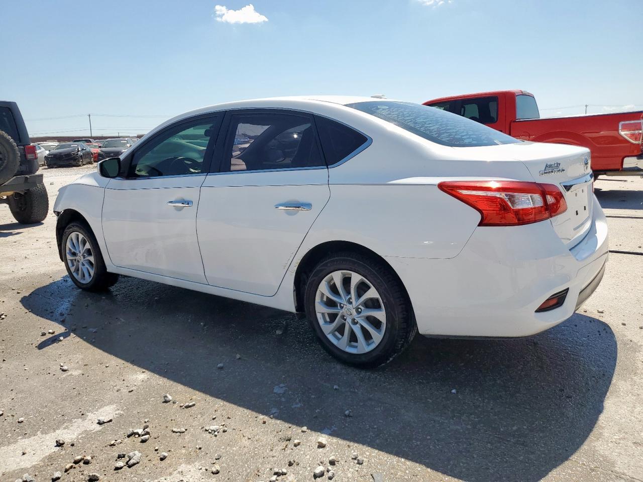 2018 Nissan Sentra S - Фото 2