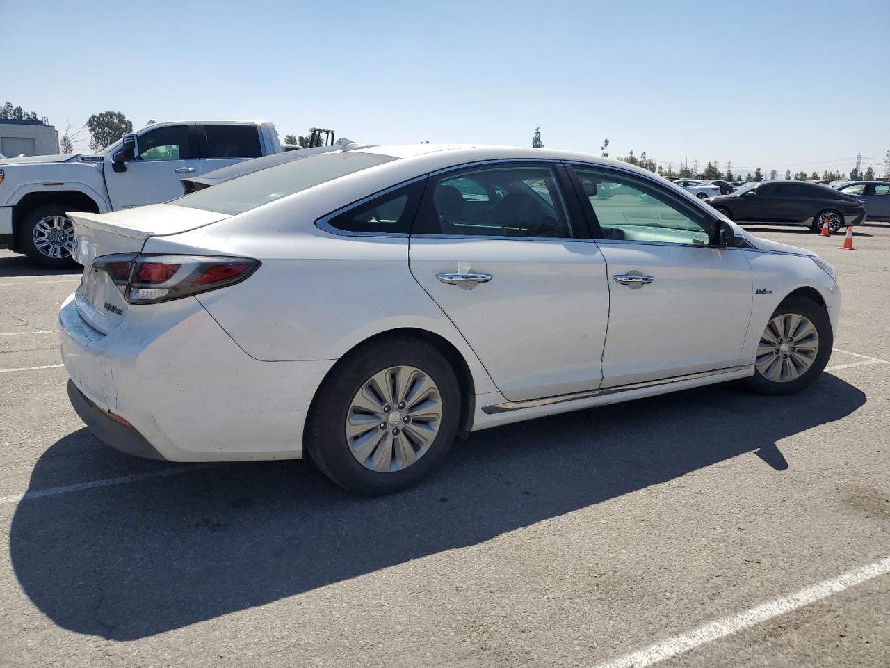 2016 Hyundai Sonata Hybrid - Image 3