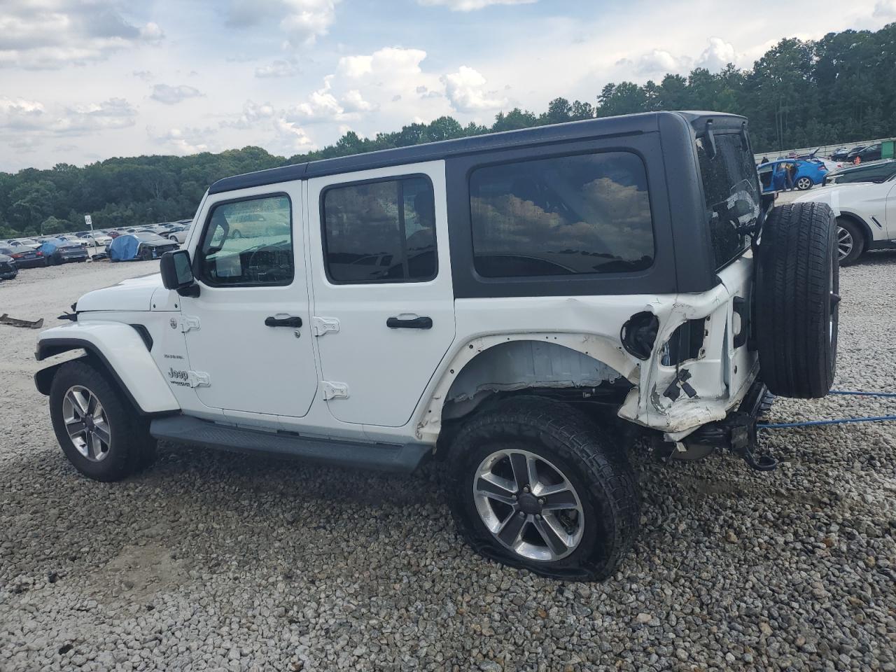 2019 Jeep Wrangler Unlimited Sahara - Image 2