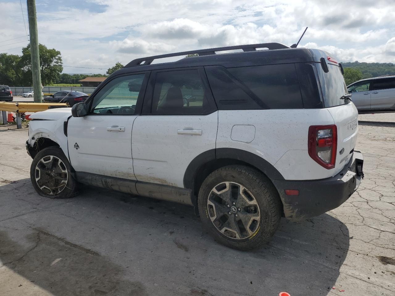 2024 Ford Bronco Sport Outer Banks - Image 2