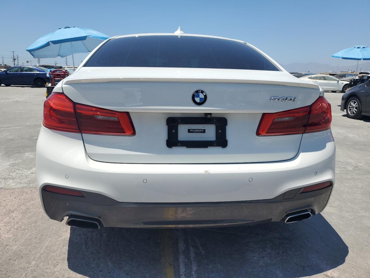 2018 BMW 540 I - Фото 6