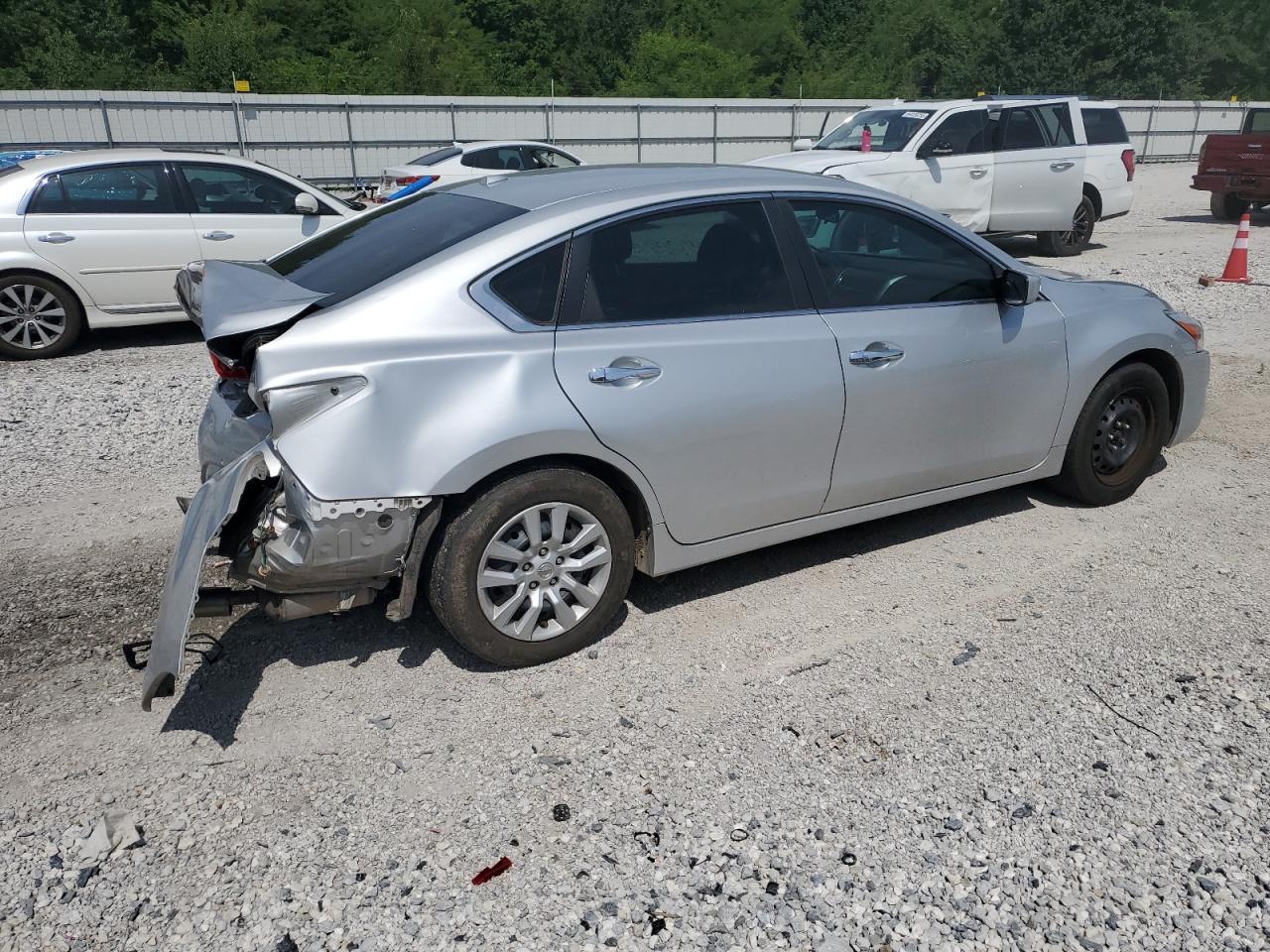 2015 Nissan Altima 2.5 - Фото 3