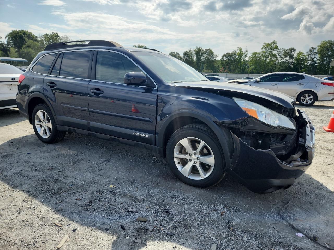 2013 Subaru Outback 2.5I Limited - Image 4