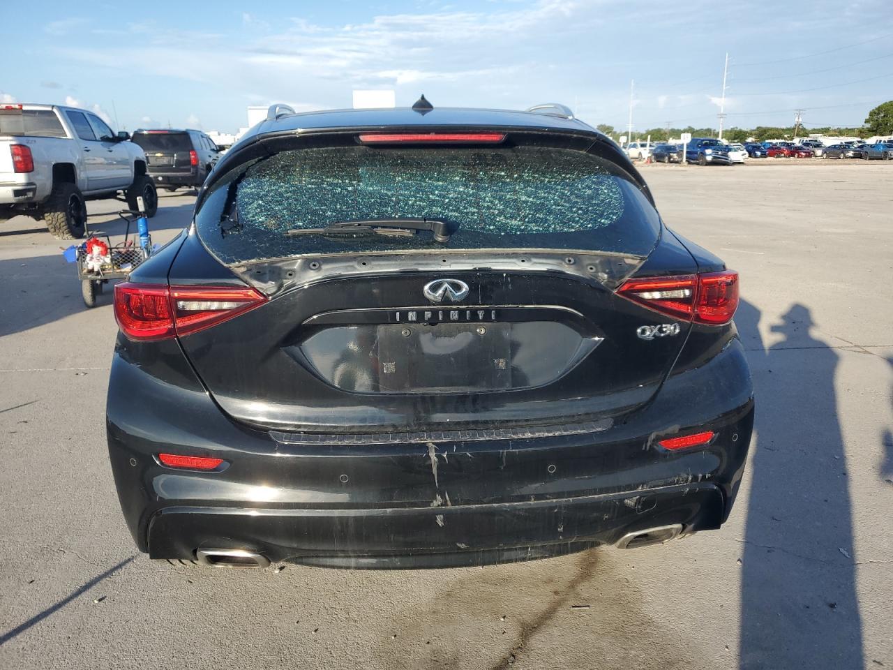 2018 Infiniti Qx30 Base - Image 6