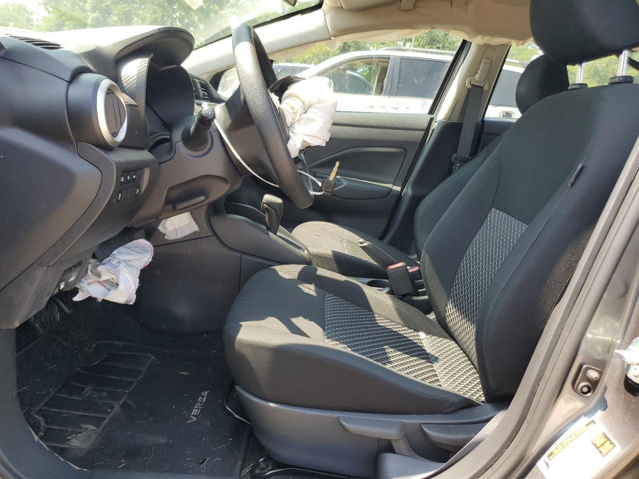 2023 Nissan Versa S - Image 7