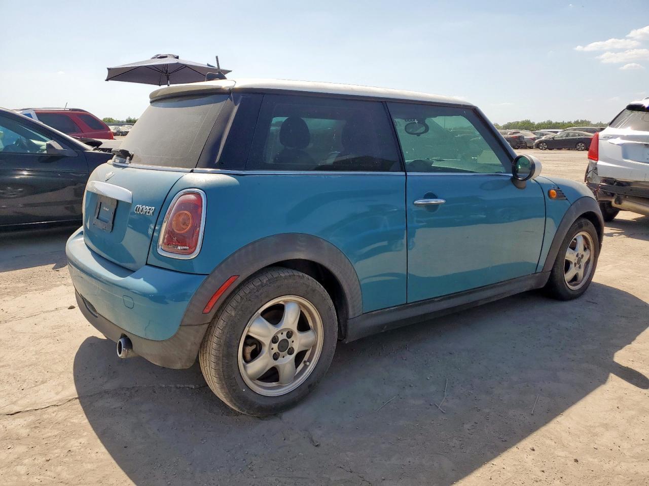 2010 Mini Cooper - Image 3