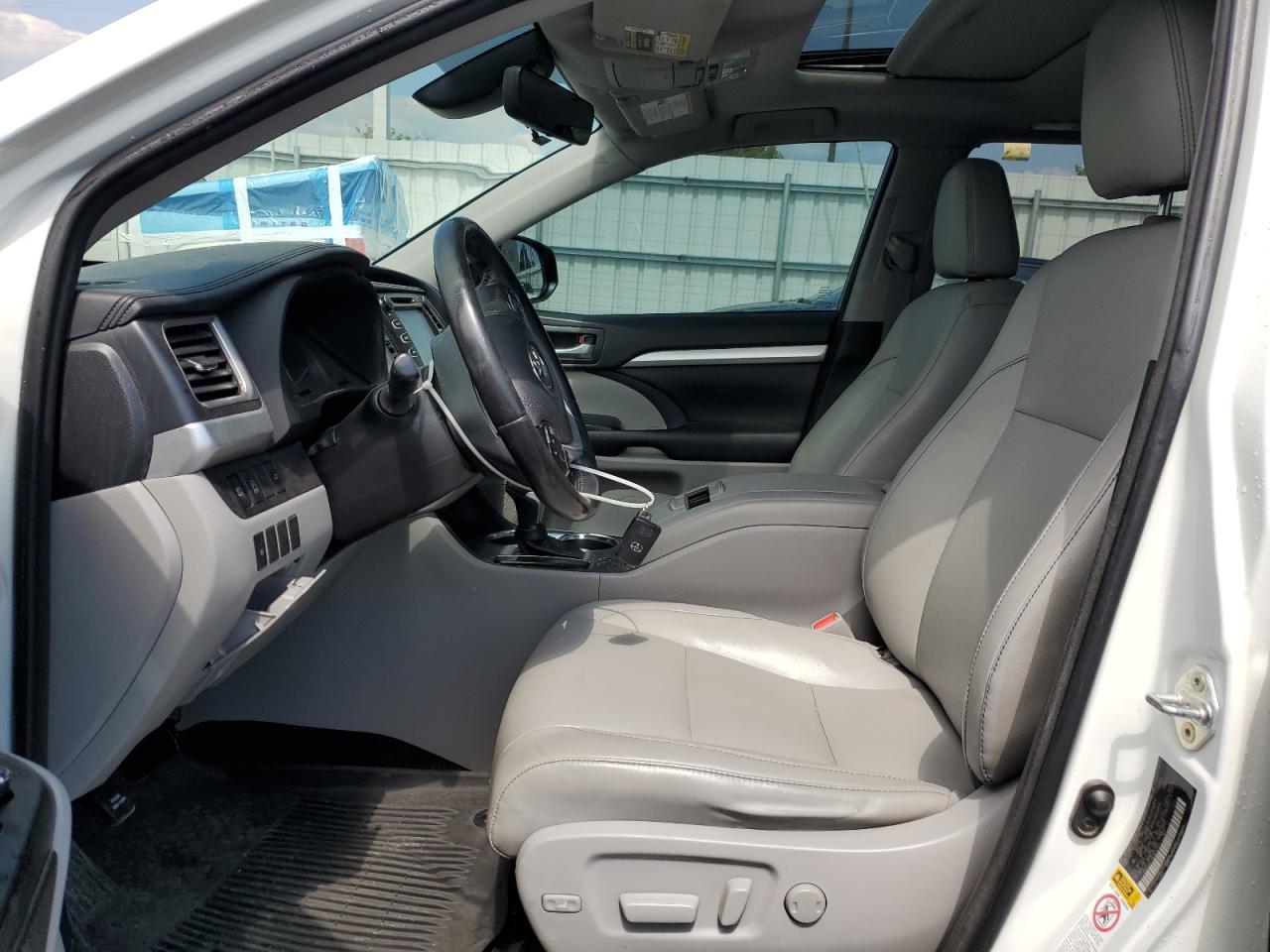 2018 Toyota Highlander Se - Image 7