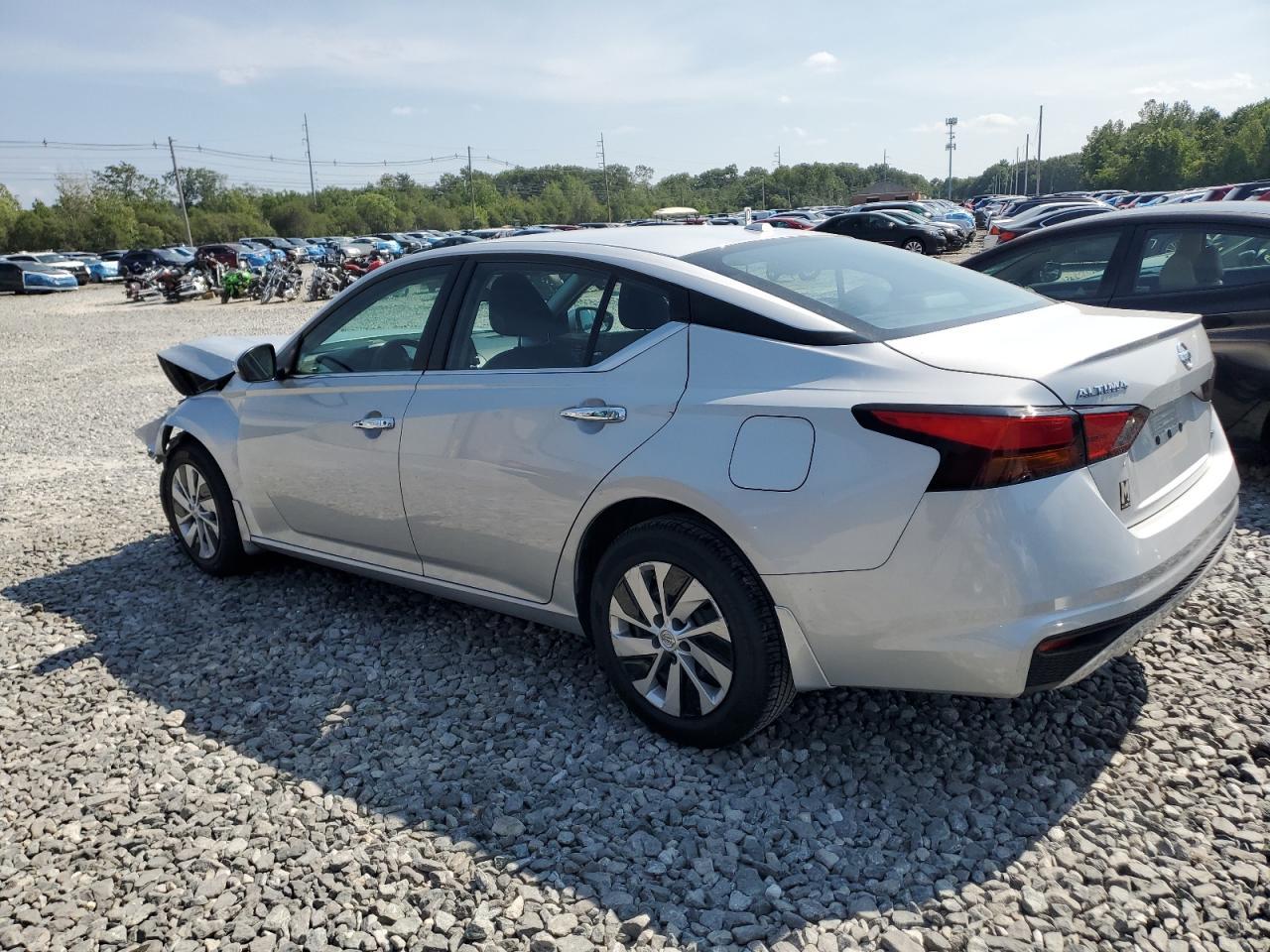 2020 Nissan Altima S - Image 2