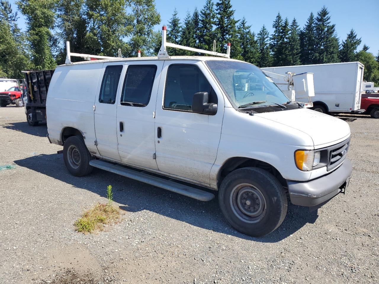 2007 Ford Econoline E250 Van - Image 4