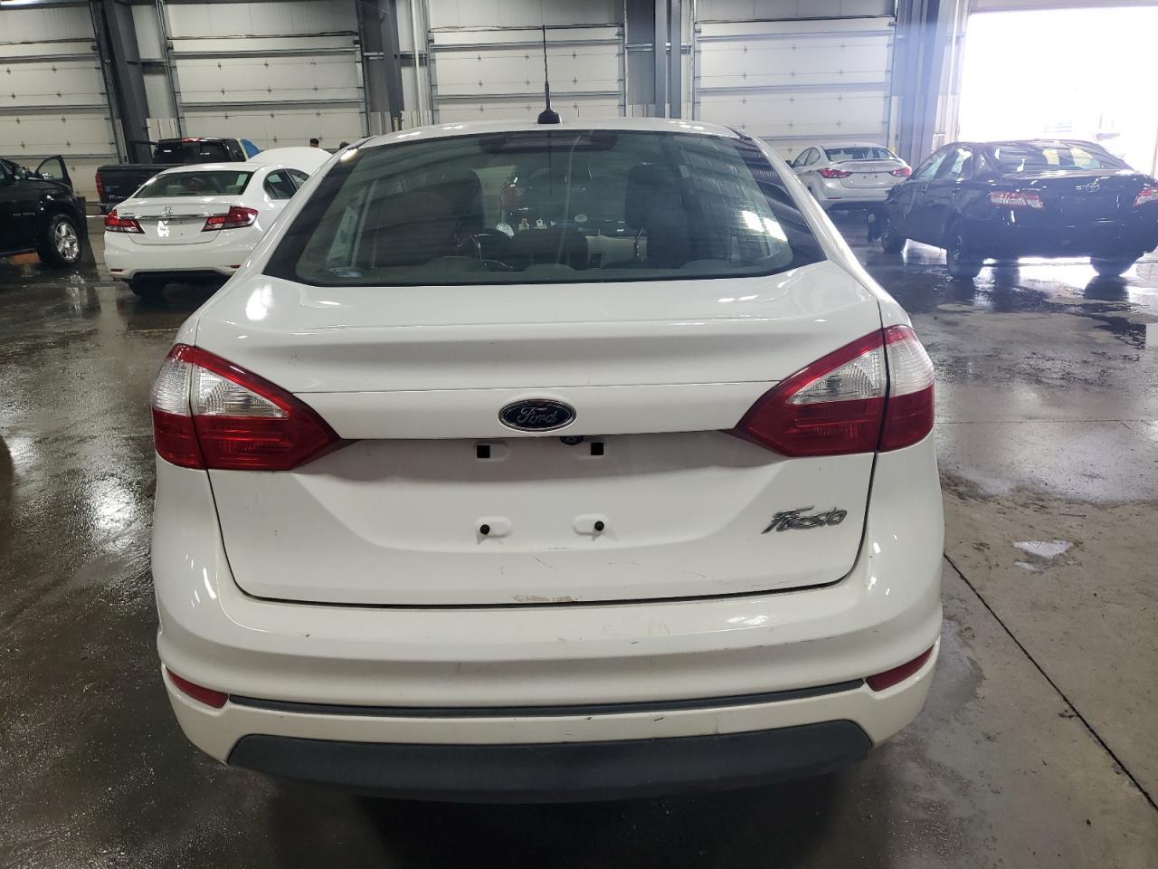 2019 Ford Fiesta Se - Image 6