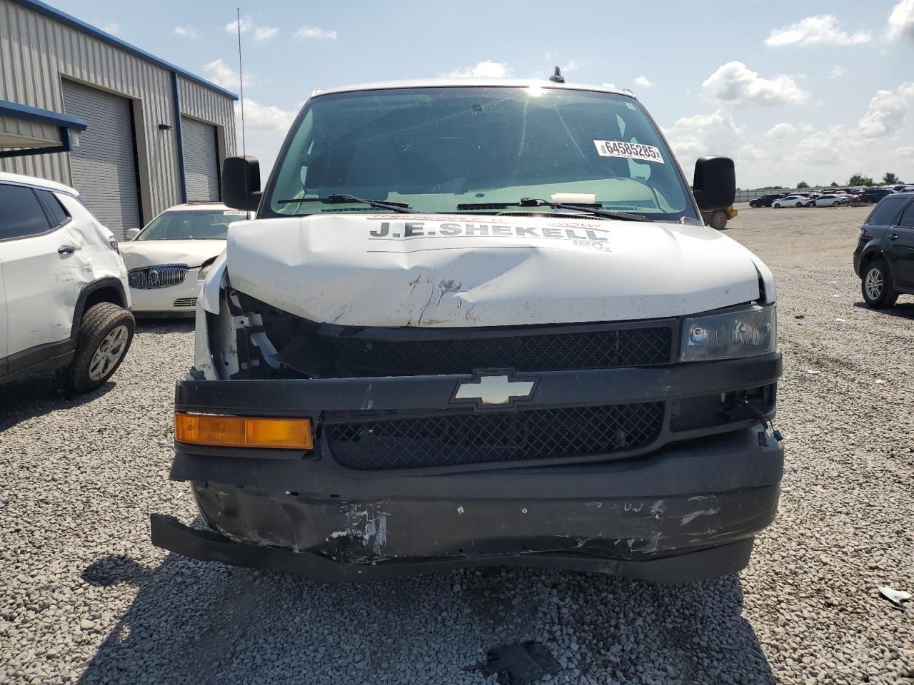 2018 Chevrolet Express G2500 - Image 5