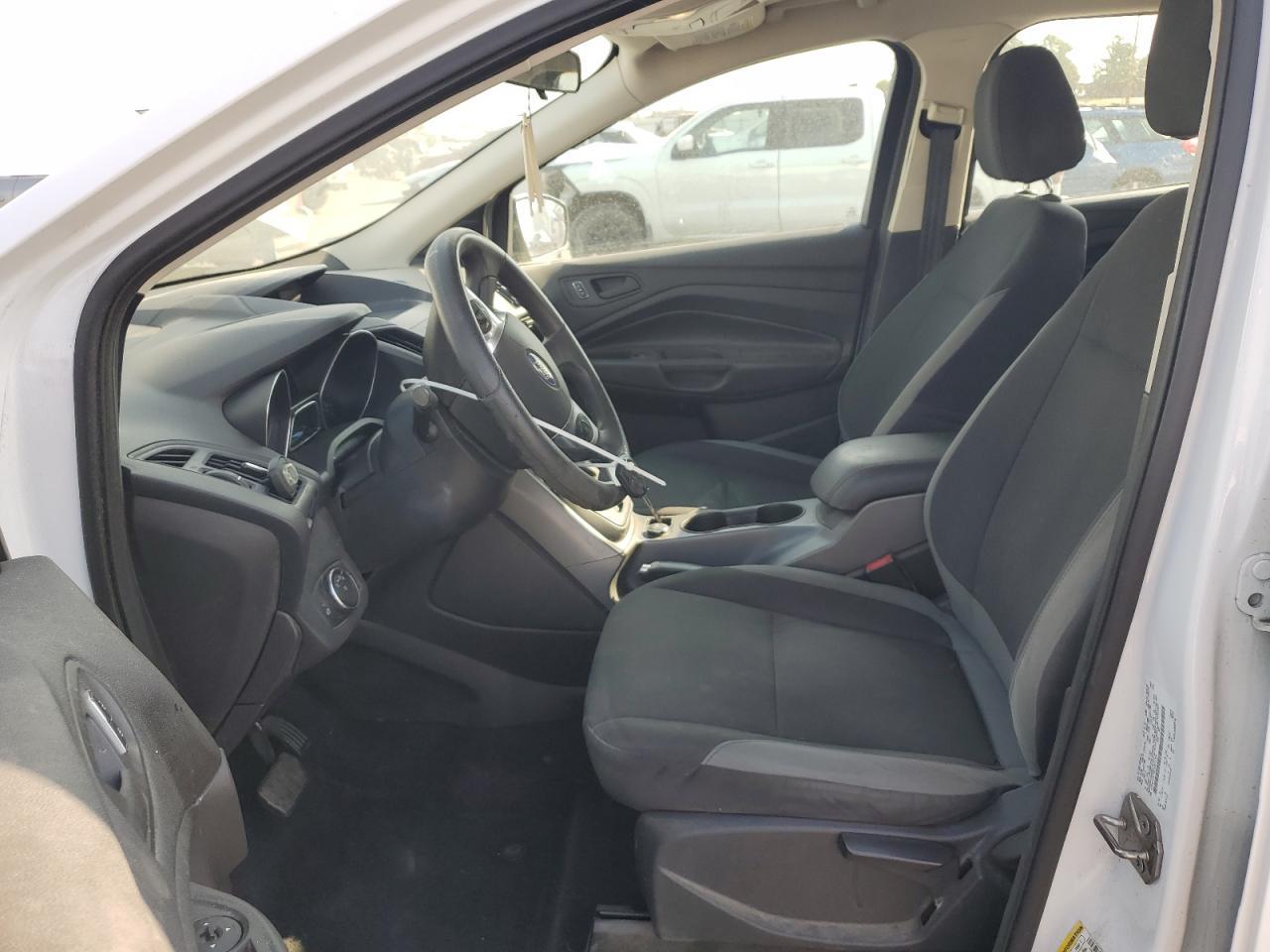 2015 Ford Escape S - Фото 7