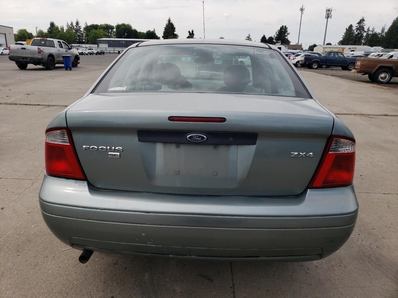 2005 Ford Focus Zx4 - Фото 6