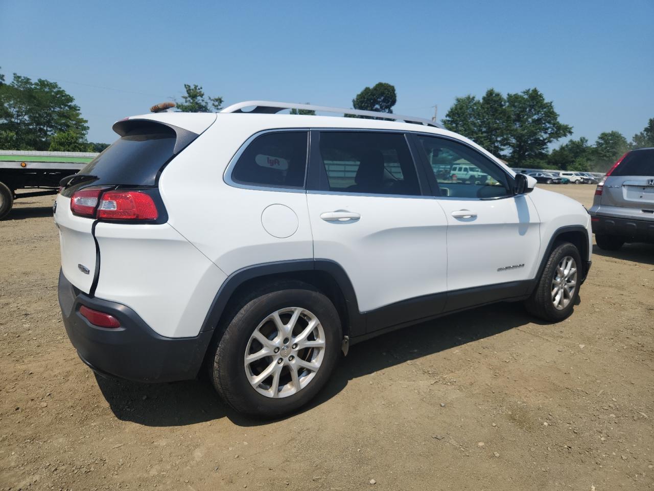 2015 Jeep Cherokee Latitude - Фото 3