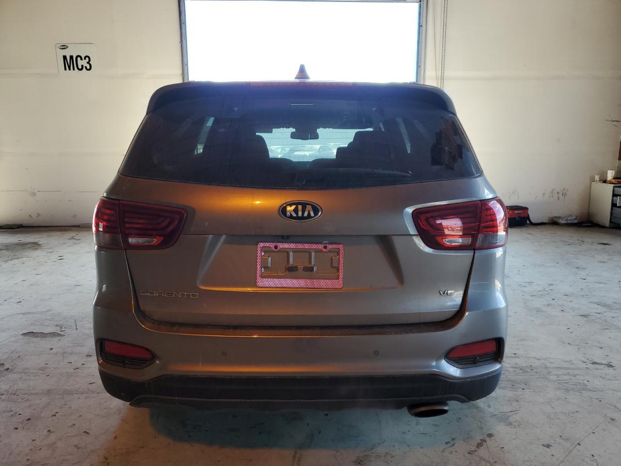 2019 Kia Sorento Lx - Фото 6