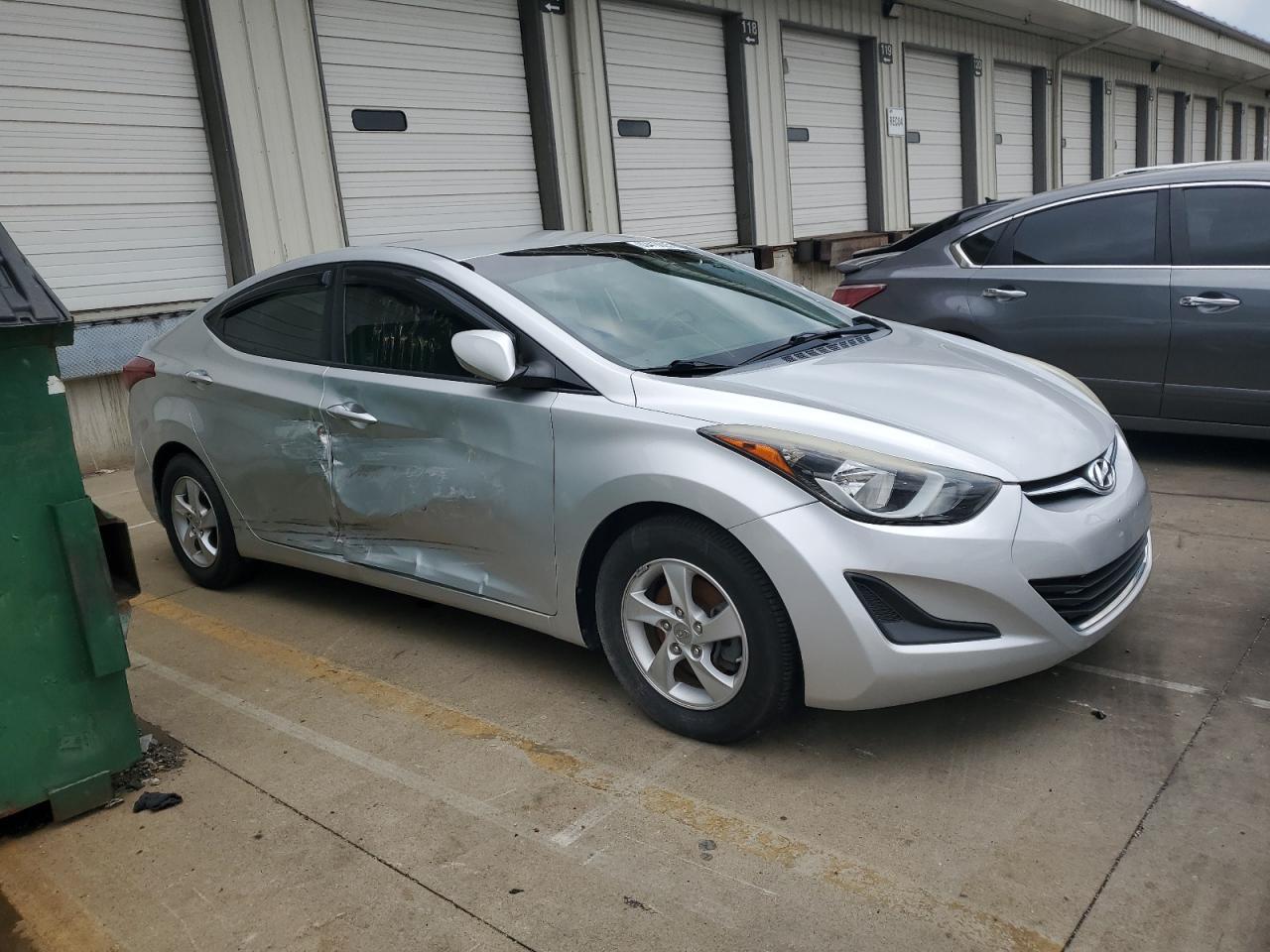 2015 Hyundai Elantra Se - Image 4