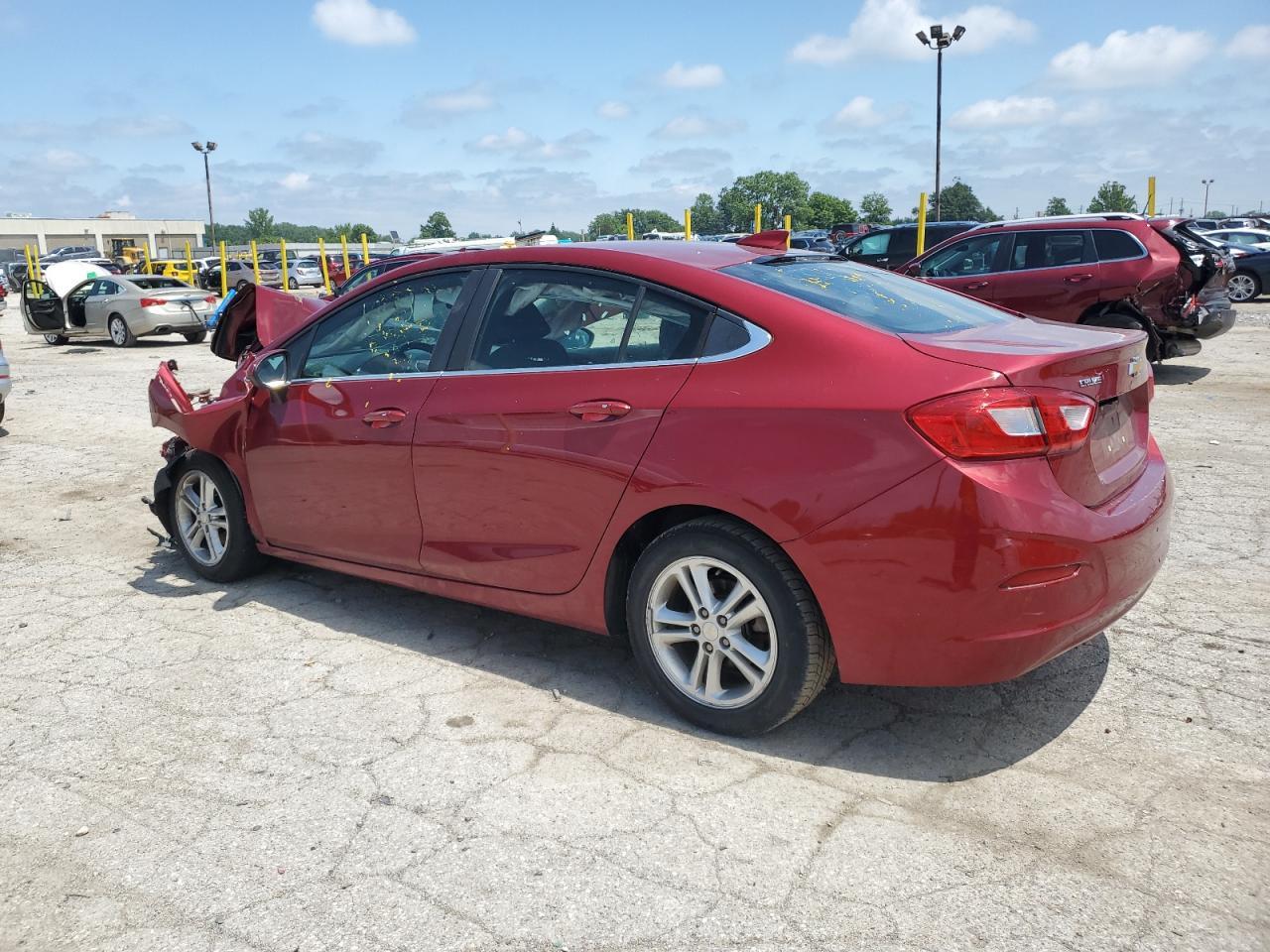 2018 Chevrolet Cruze Lt - Image 2