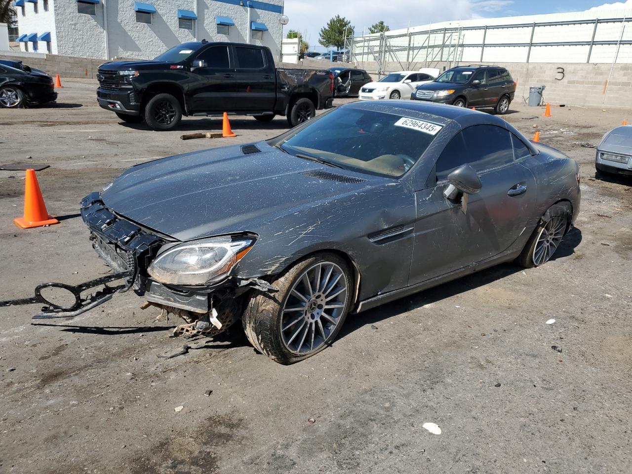 2017 Mercedes-Benz Slc 300
