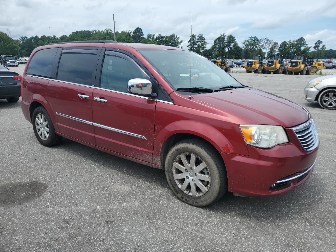 2014 Chrysler Town & Country Touring - Фото 4