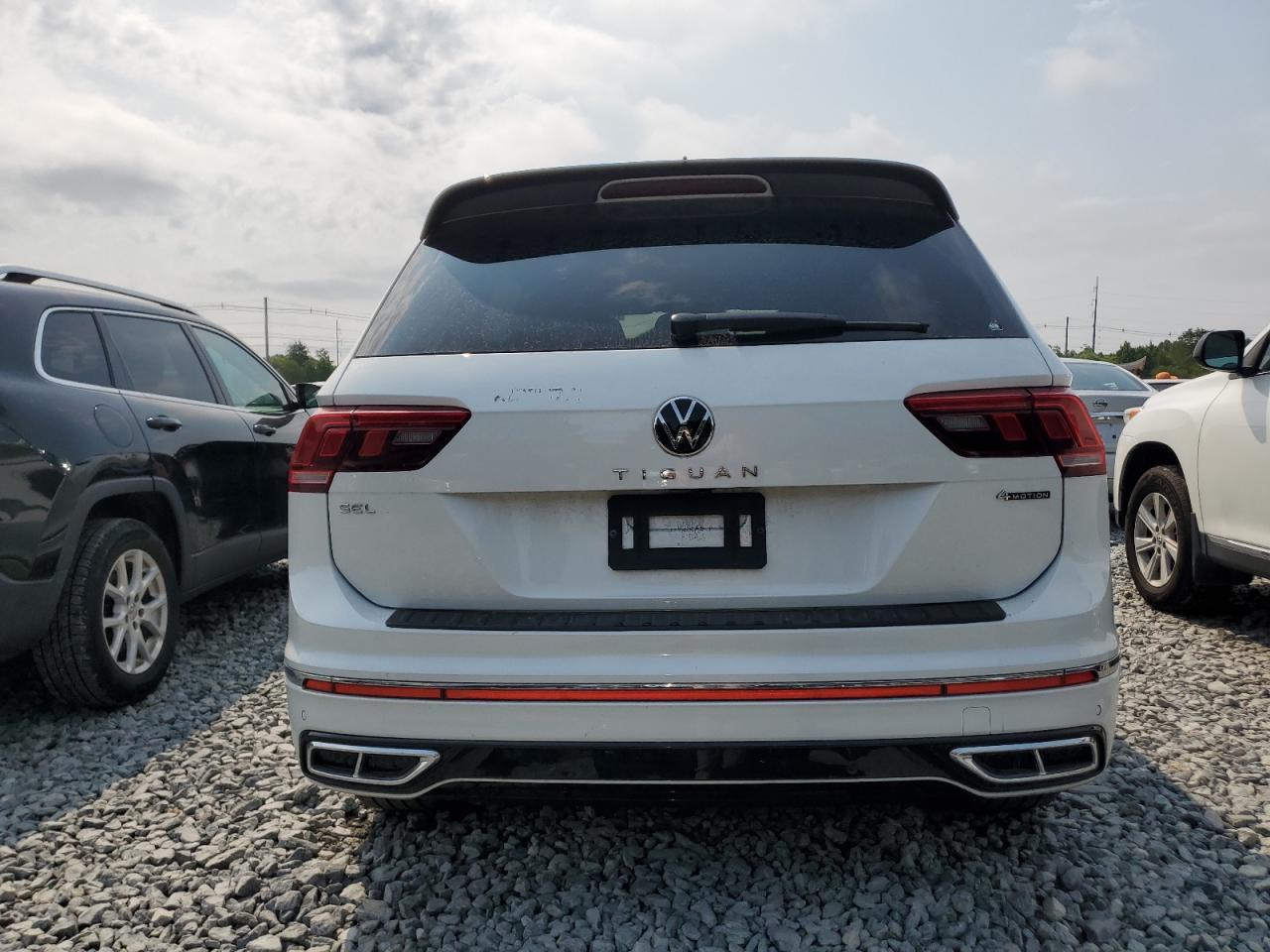 2024 Volkswagen Tiguan Sel R-Line Black - Image 6