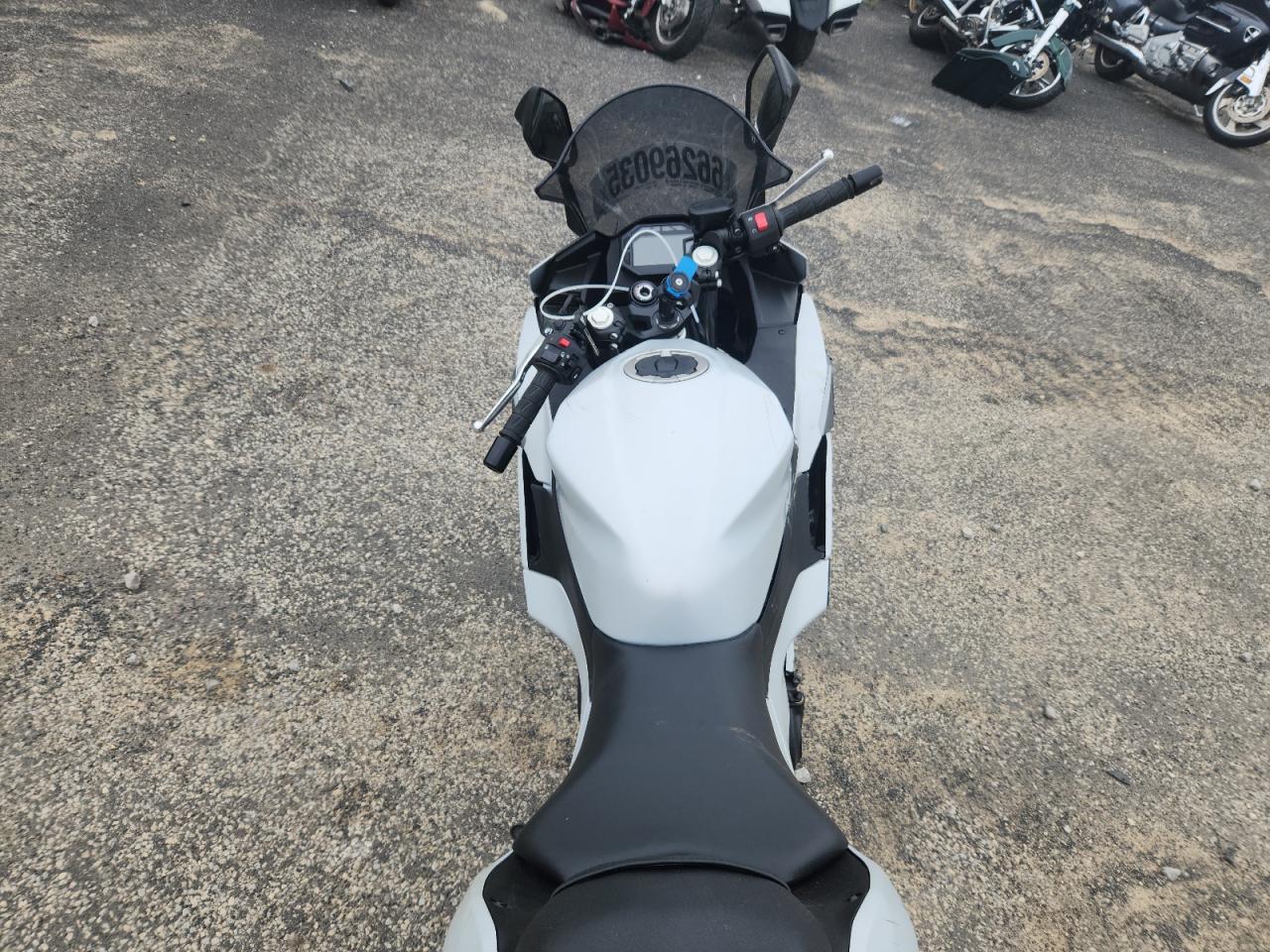 2025 Kawasaki Ex500 - Фото 6