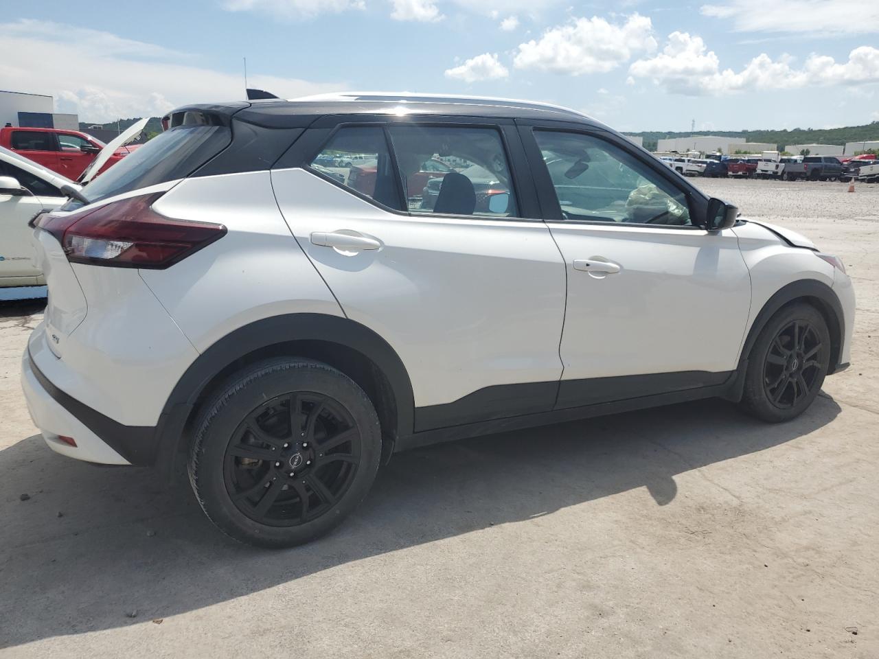 2023 Nissan Kicks Sv - Image 3