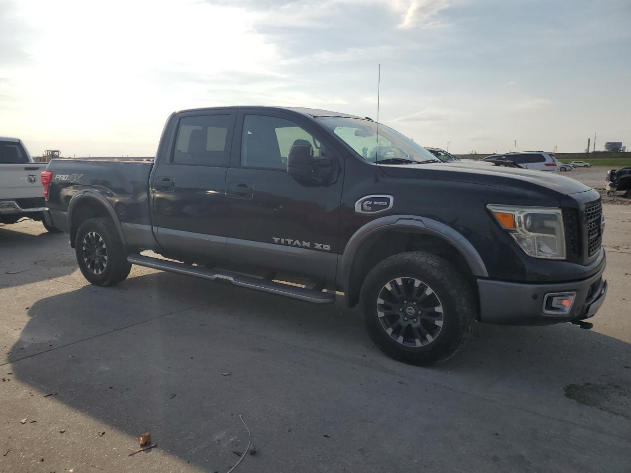 2016 Nissan Titan Xd Sl - Фото 4