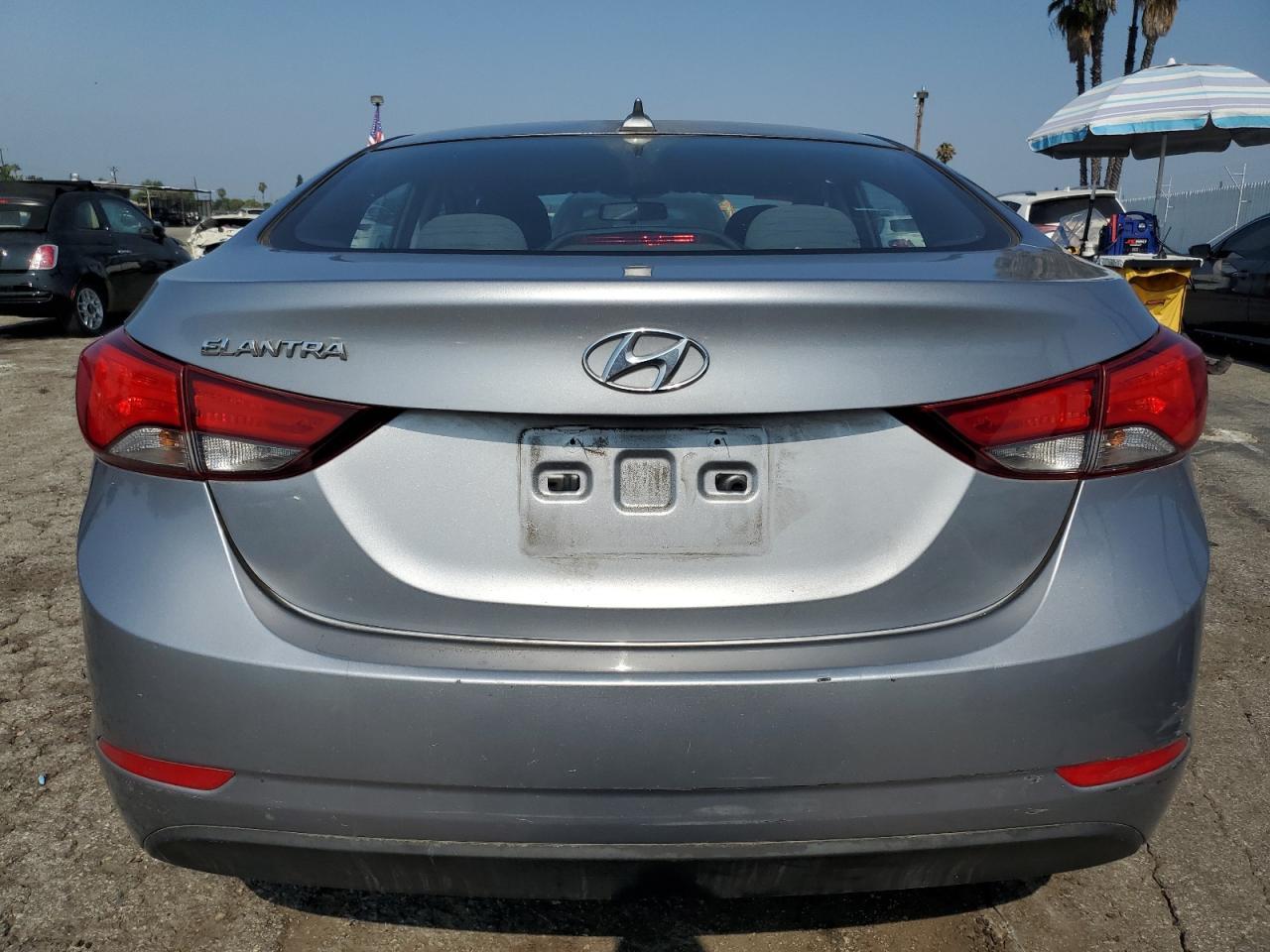 2016 Hyundai Elantra Se - Image 6