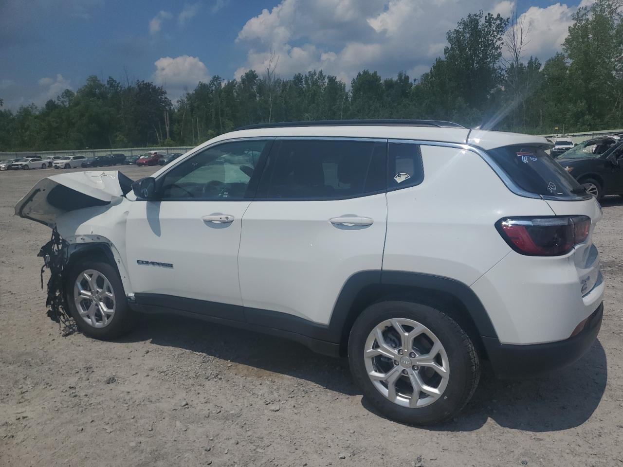 2024 Jeep Compass Latitude - Фото 2