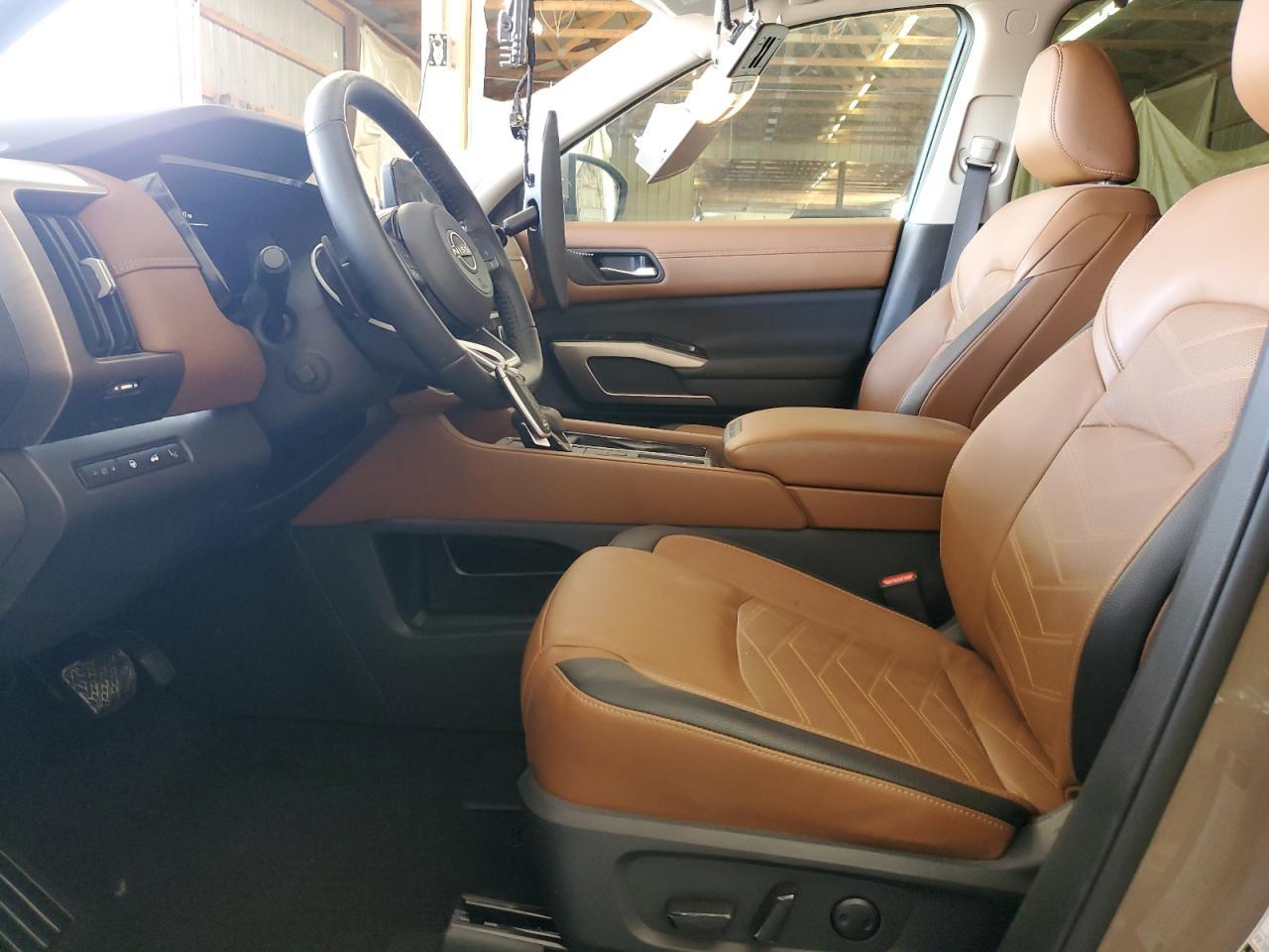 2023 Nissan Pathfinder Platinum - Фото 7