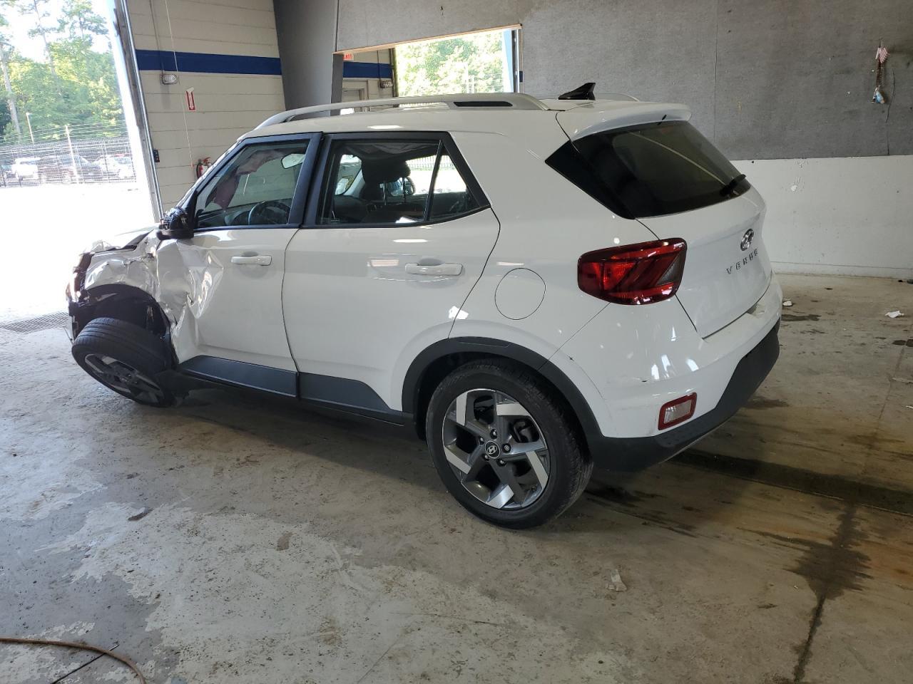 2022 Hyundai Venue Sel - Фото 2