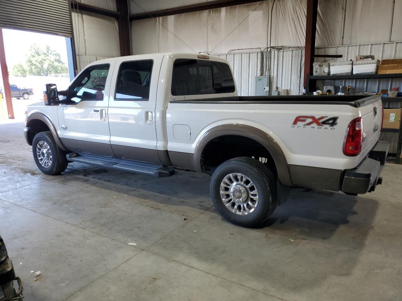 2016 Ford F250 Super Duty - Фото 2