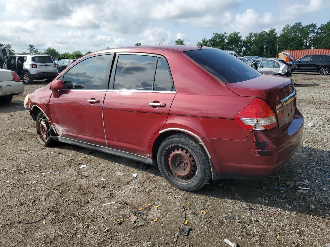 2008 Nissan Versa S - Фото 2