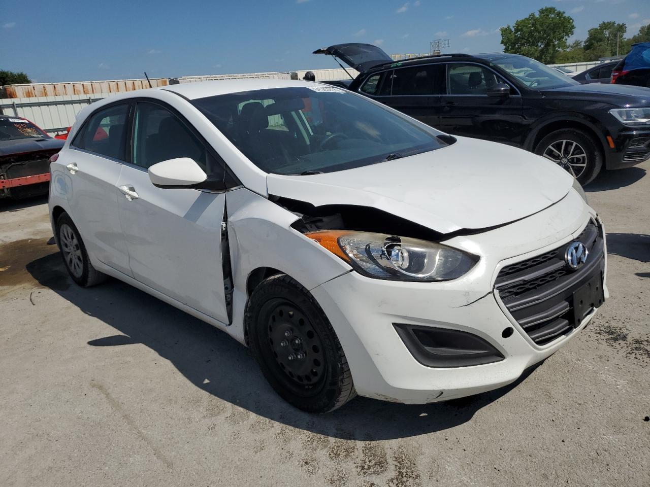 2017 Hyundai Elantra Gt - Image 4