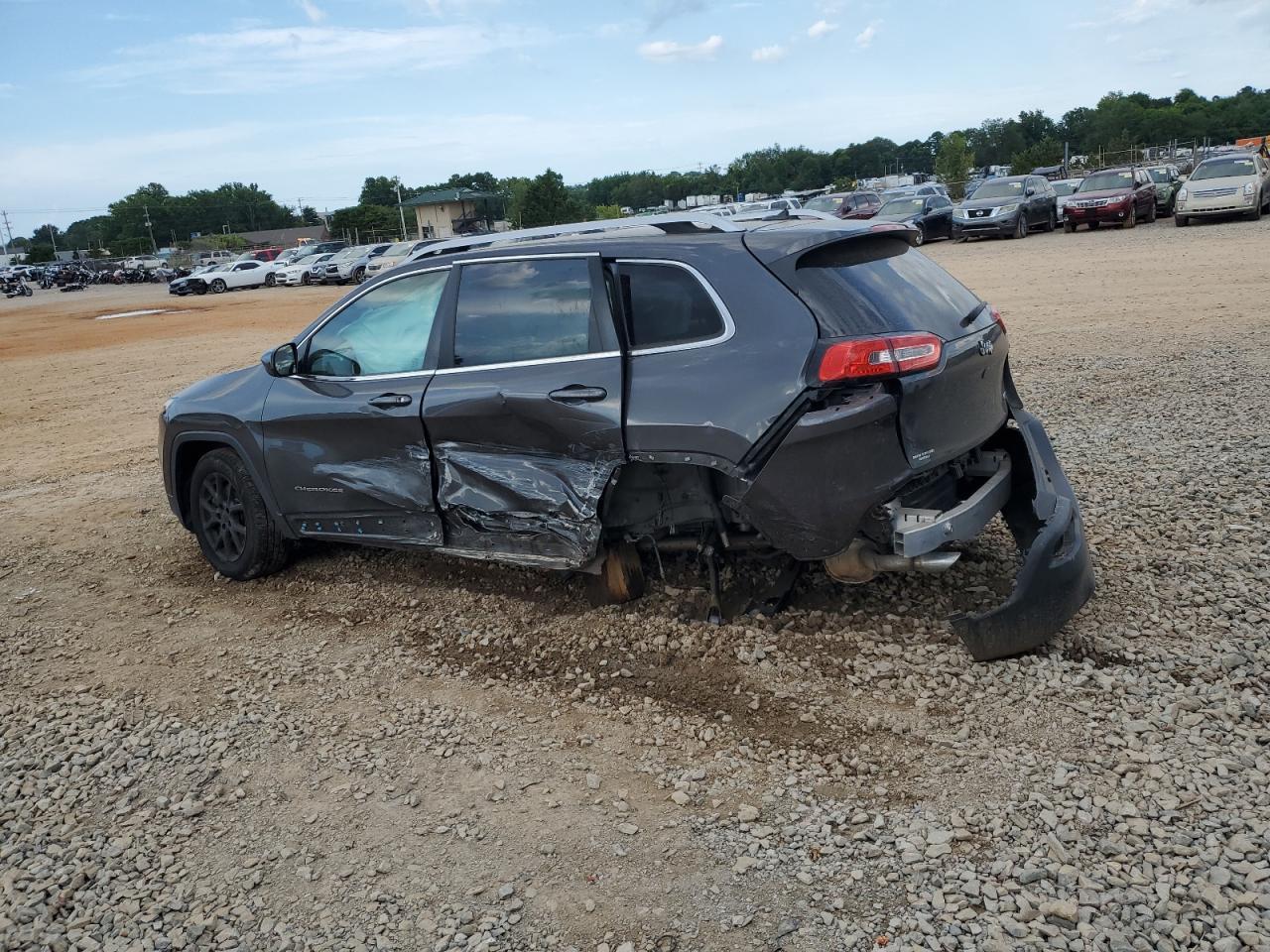 2015 Jeep Cherokee Latitude - Фото 2