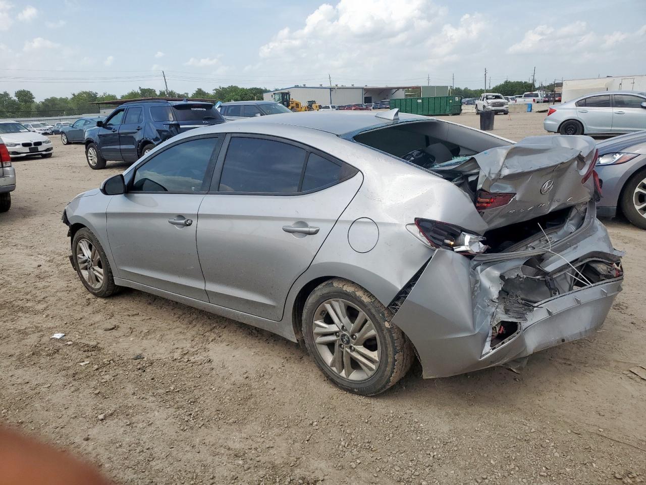 2020 Hyundai Elantra Sel - Image 2
