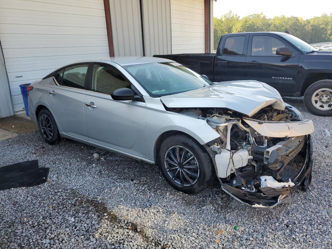 2024 Nissan Altima S - Фото 4