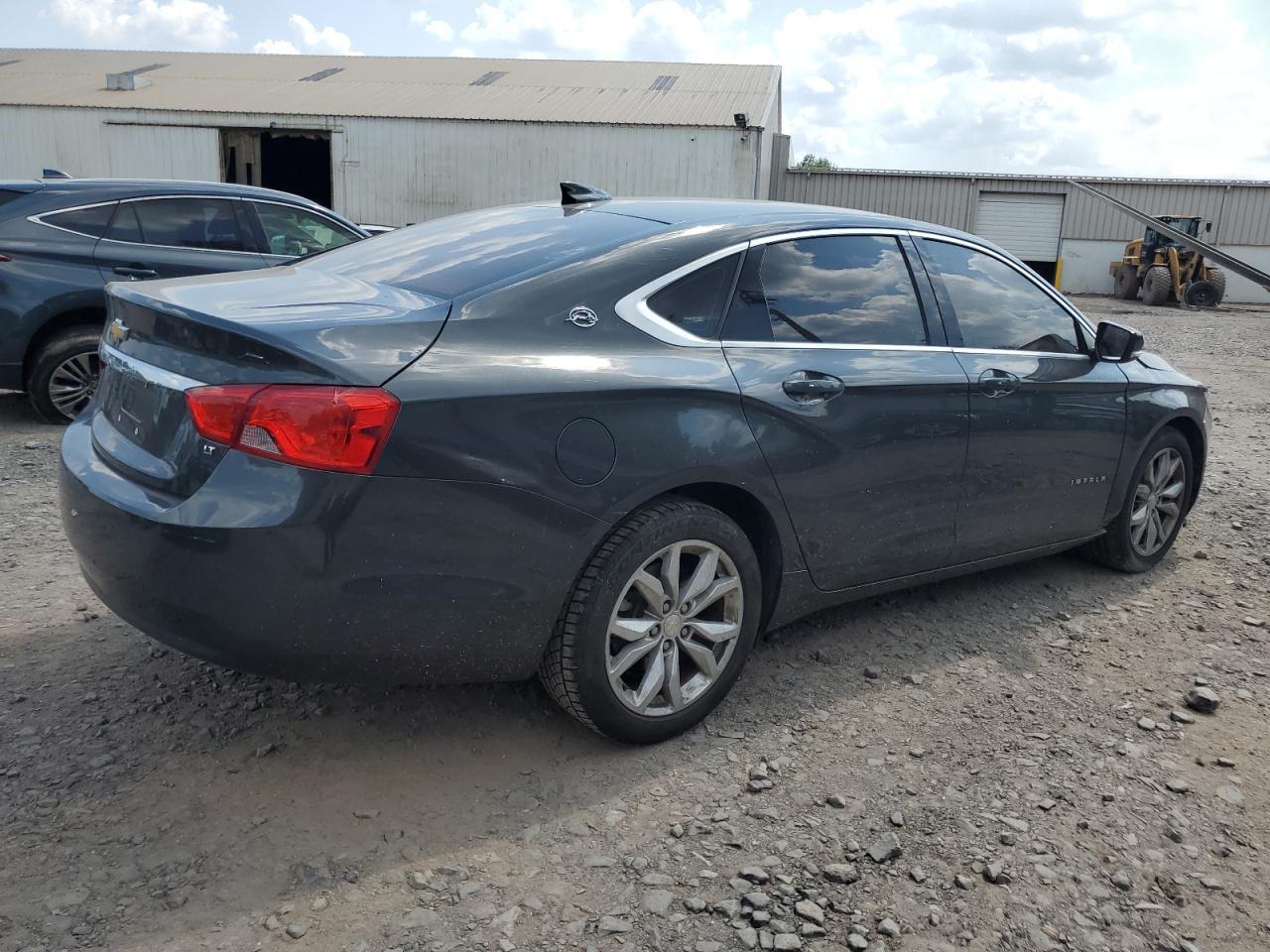 2019 Chevrolet Impala Lt - Image 3