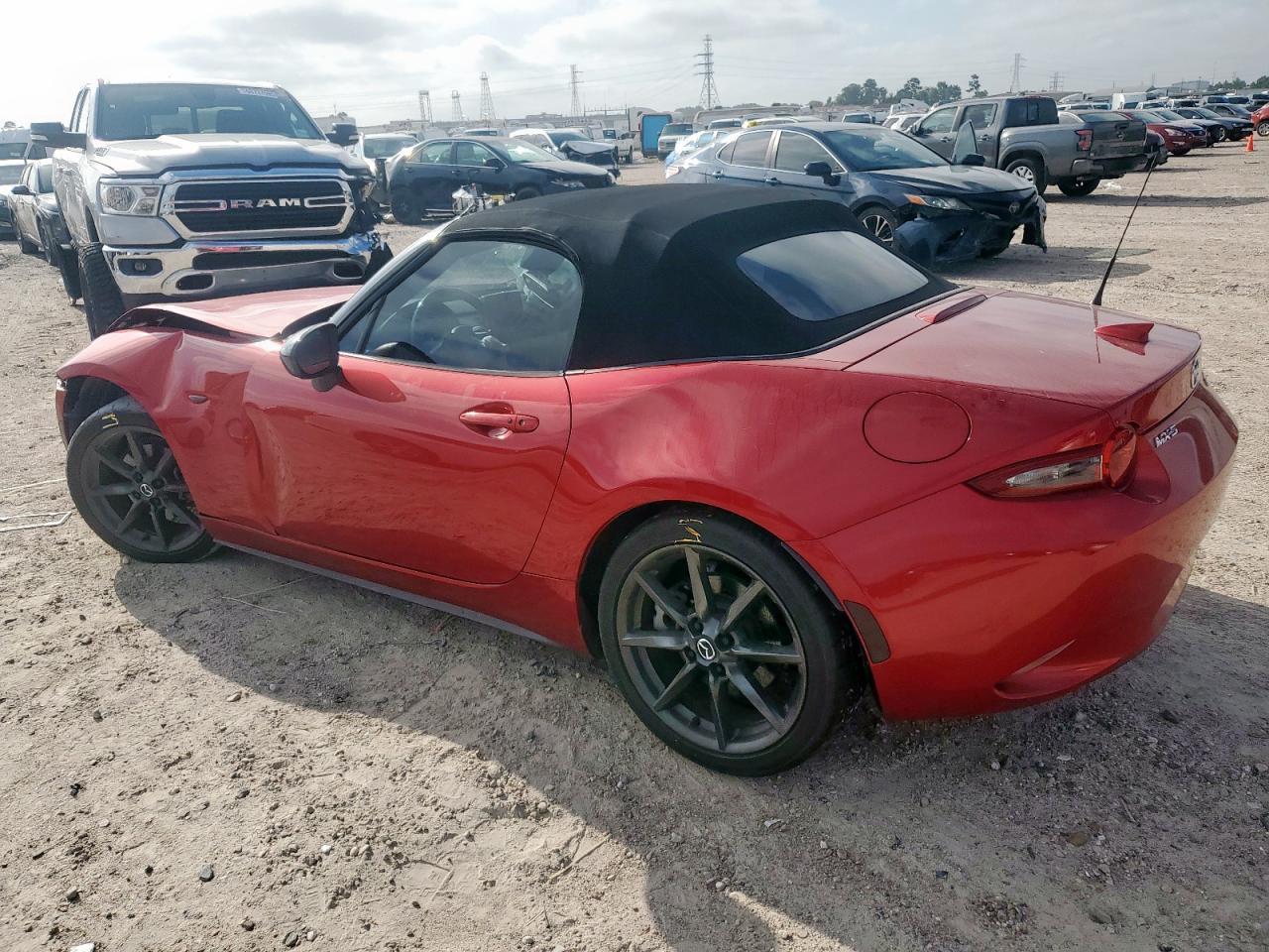 2017 Mazda Mx-5 Miata Grand Touring - Image 2