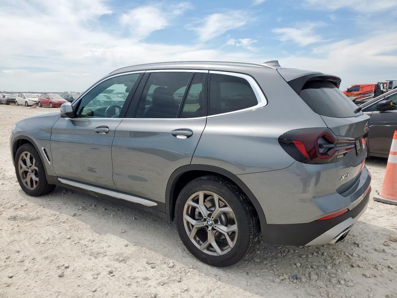 2023 BMW X3 Sdrive30I - Фото 2