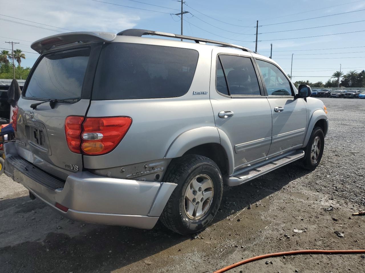 2002 Toyota Sequoia Limited - Фото 3