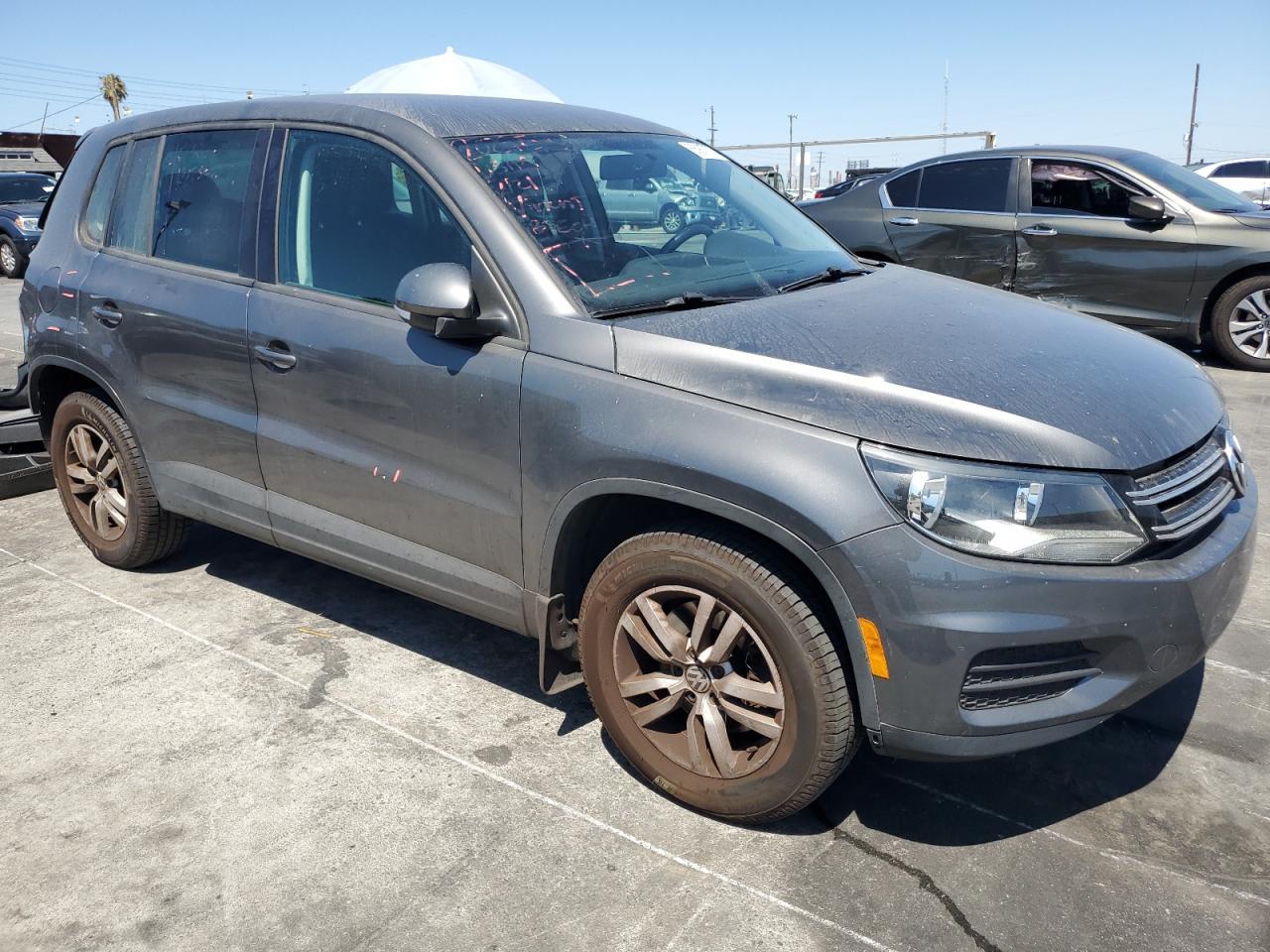 2014 Volkswagen Tiguan S - Image 4
