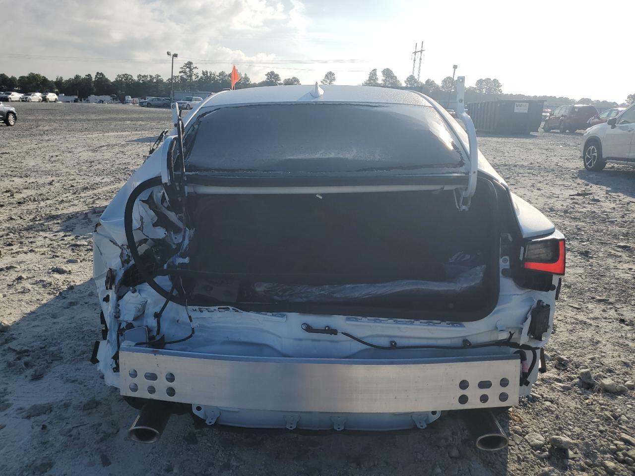 2025 Lexs Is - Фото 6